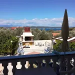 8237c Διαμέρισμα